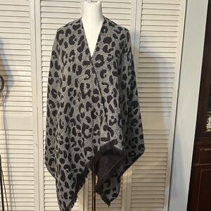 Banana Republic Black and Gray Knit Scarf